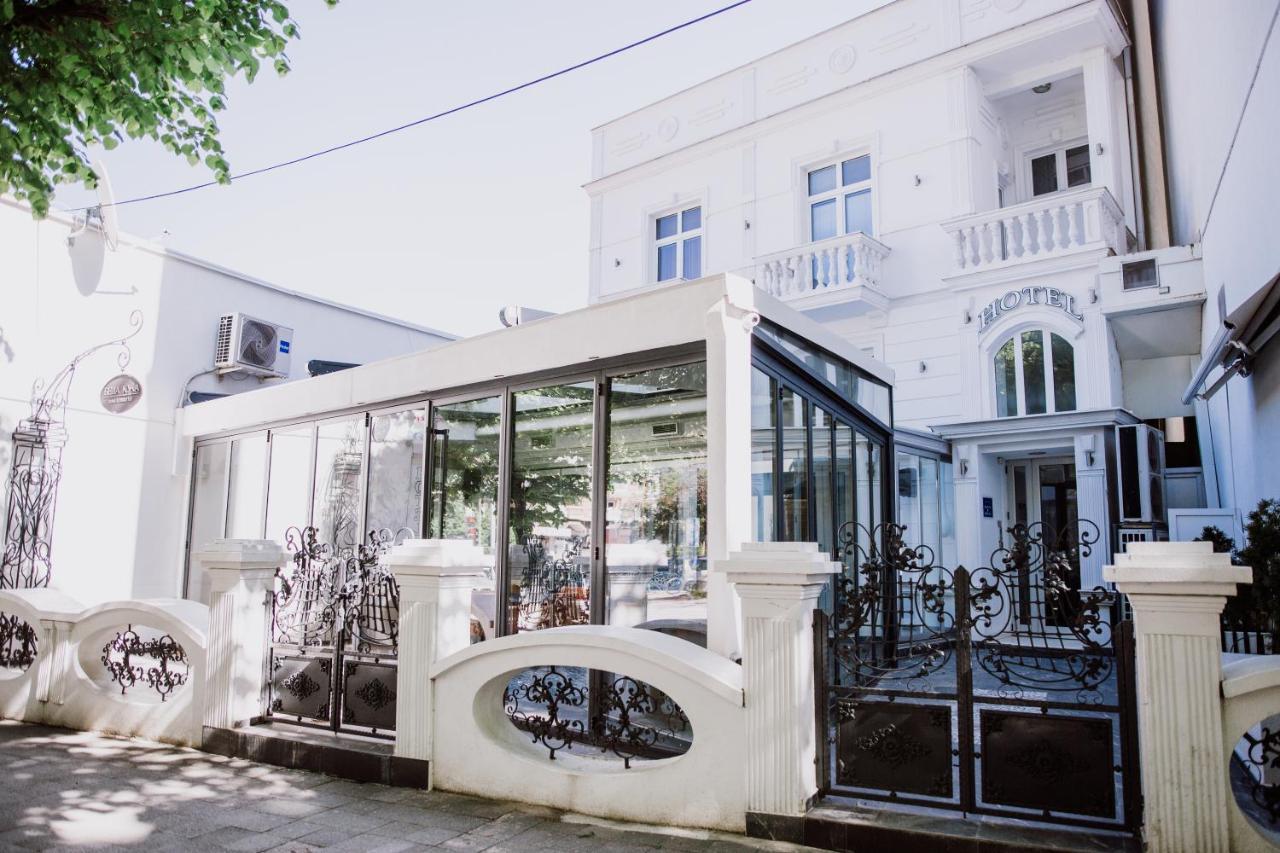 Bela Kuka Hotel Bitola Bagian luar foto