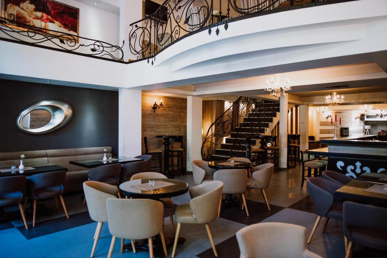 Bela Kuka Hotel Bitola Bagian luar foto