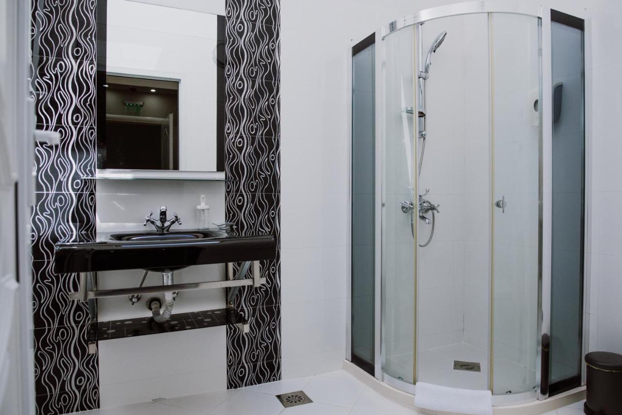Bela Kuka Hotel Bitola Bagian luar foto