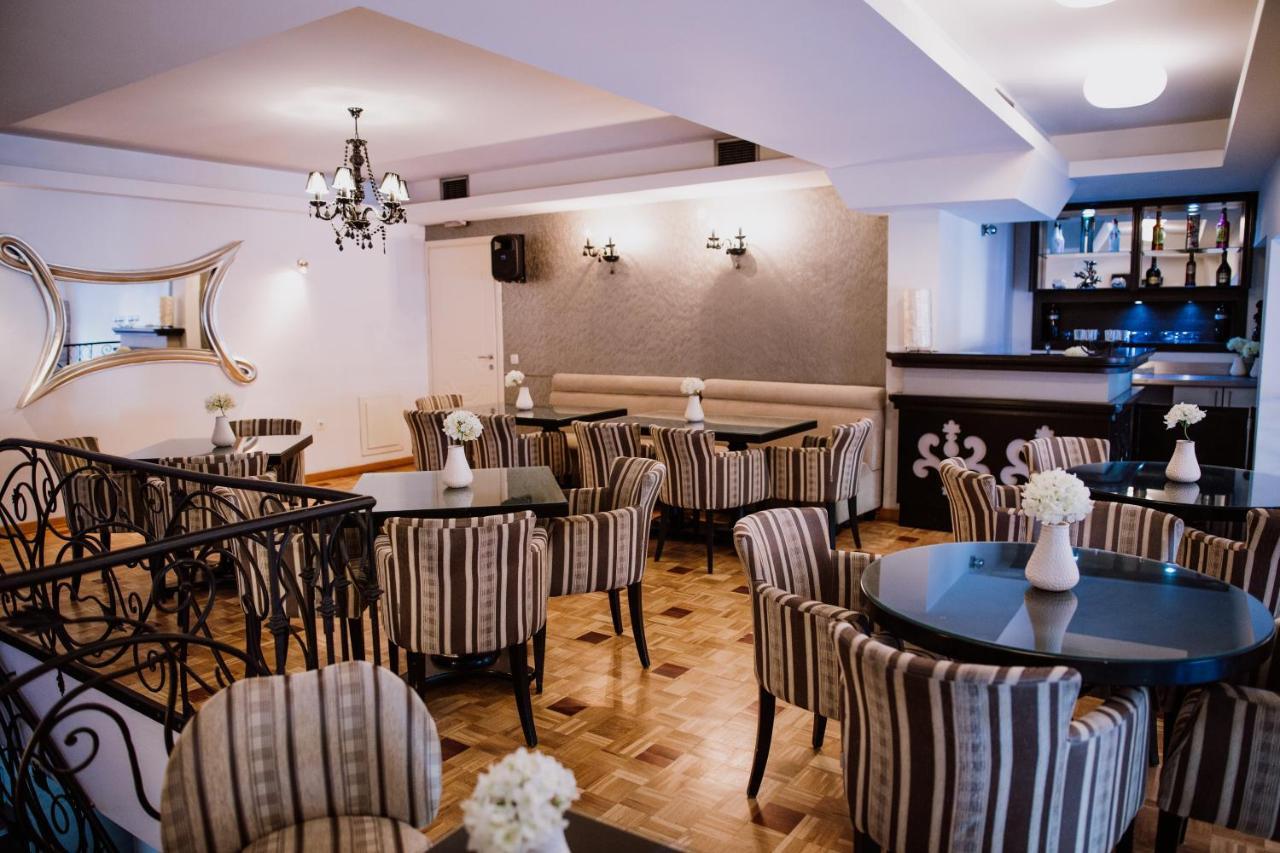 Bela Kuka Hotel Bitola Bagian luar foto