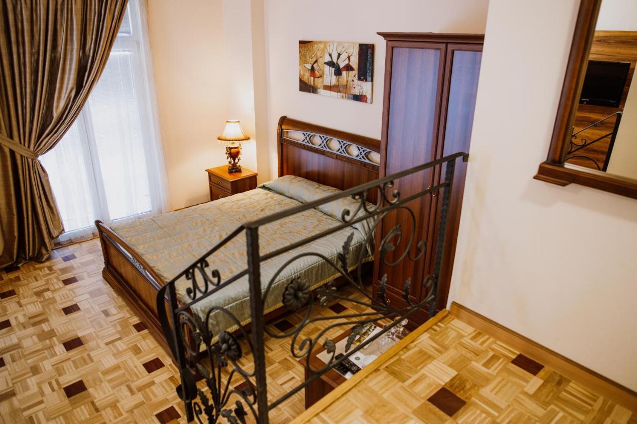 Bela Kuka Hotel Bitola Bagian luar foto
